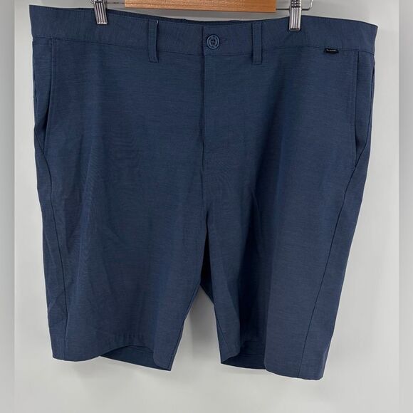 Travis Mathew Other - Travis Mathew tech chino pocket short heather total eclipse men’s size 42 golf
